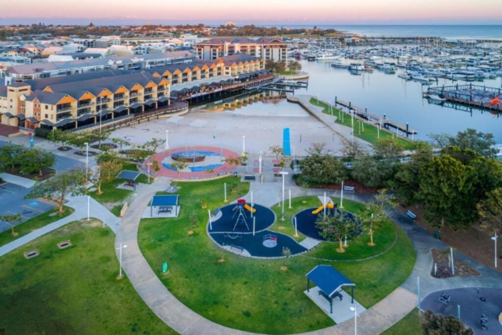 Oasis Mandurah Resort Kültér fotó