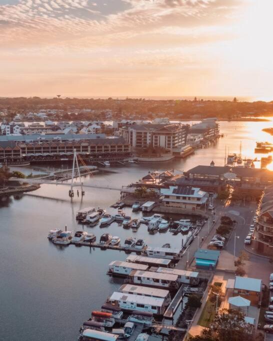 Oasis Mandurah Resort Kültér fotó
